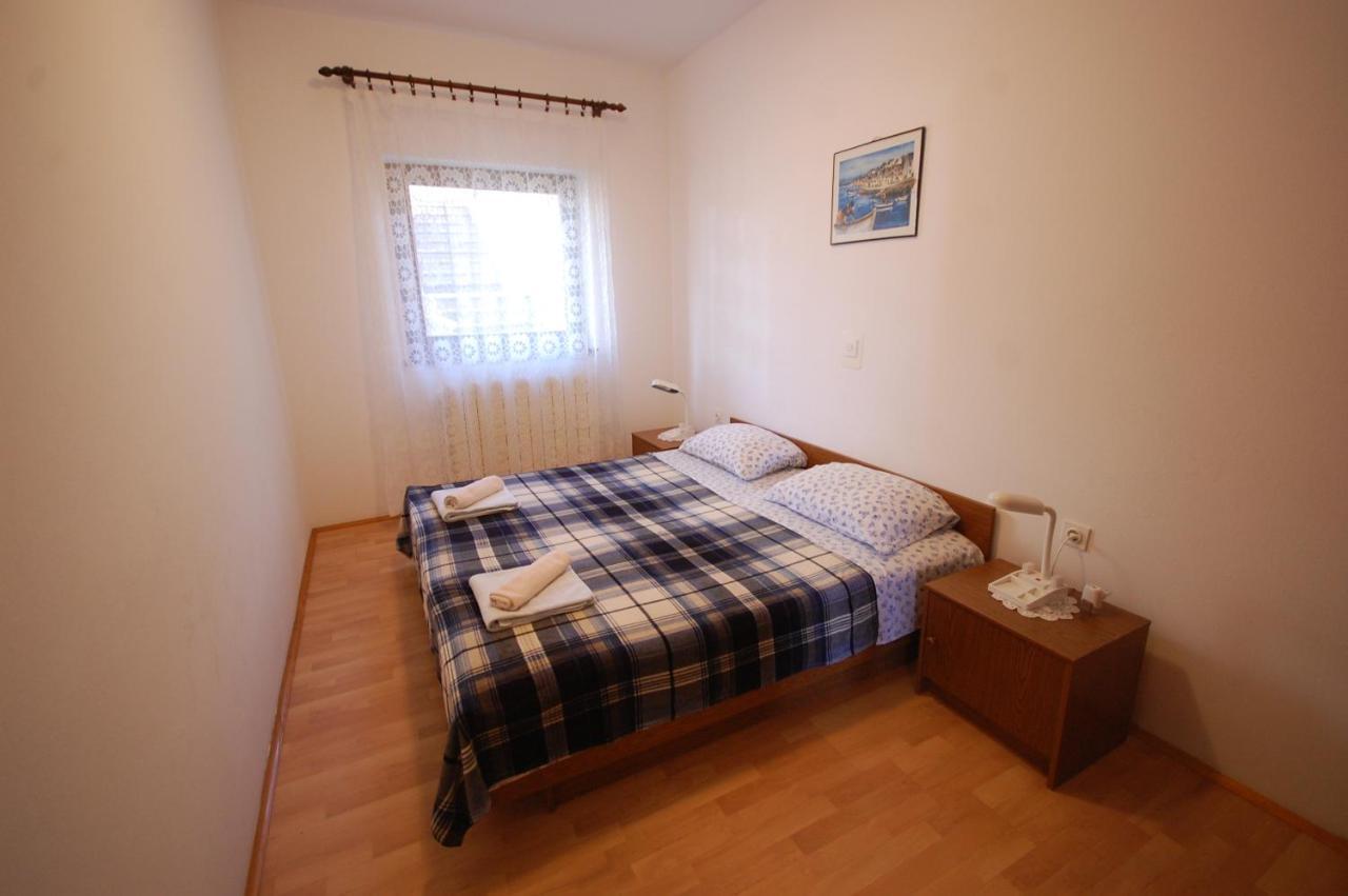 Apartments Snjezana By El-Pi Tours Нивице Экстерьер фото
